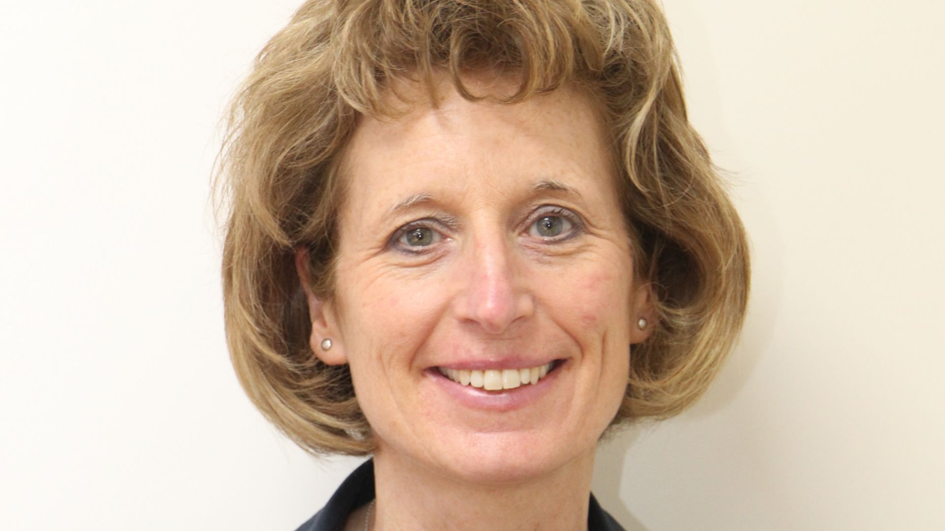 Dr Julie Merrick