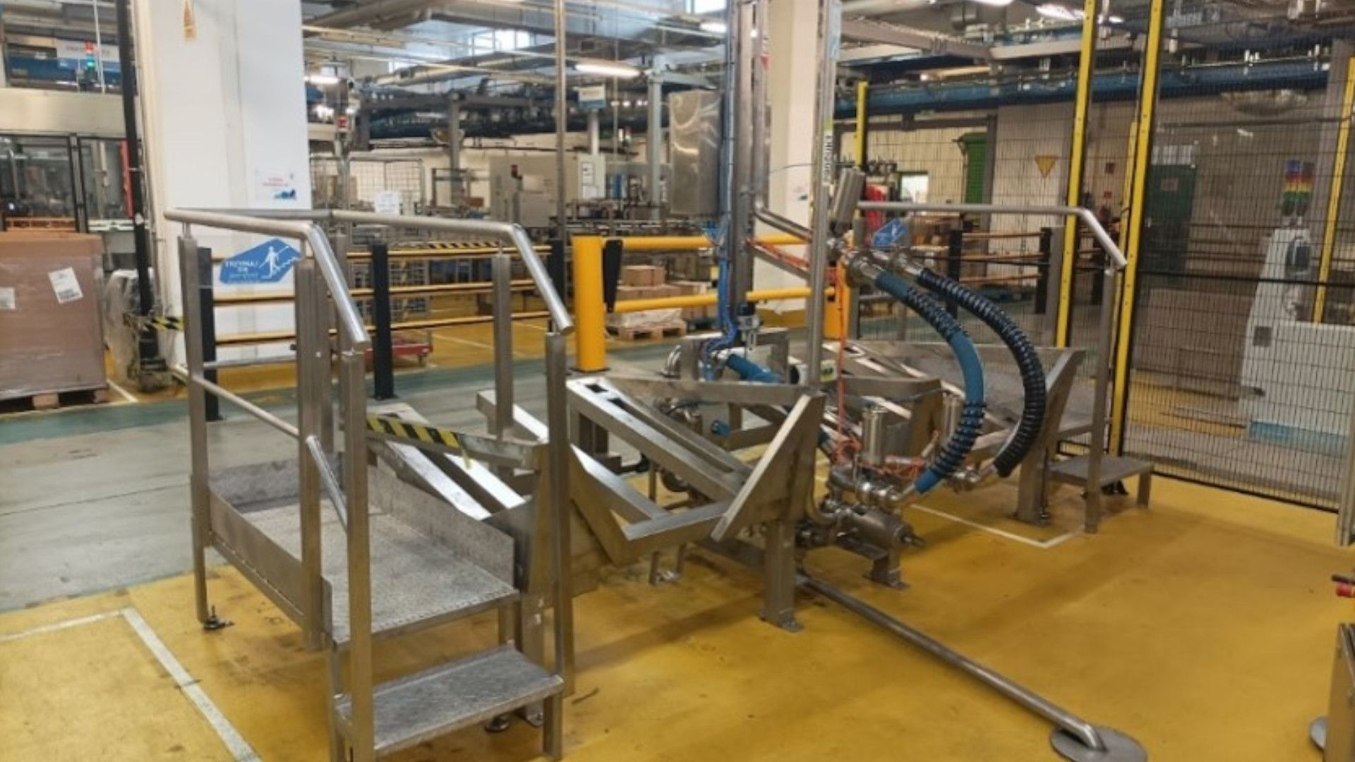 Special press reducing packaging waste