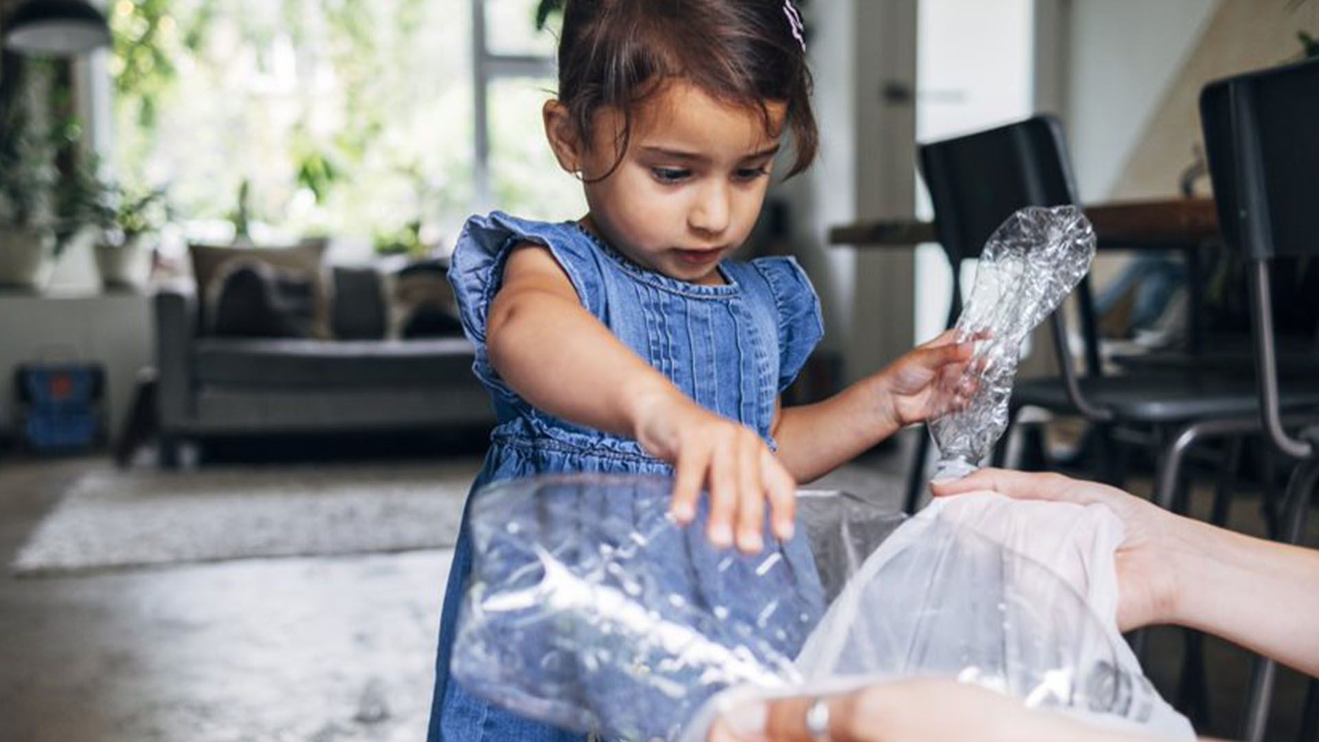Livsmedelsförpackningar i återvunnen plast